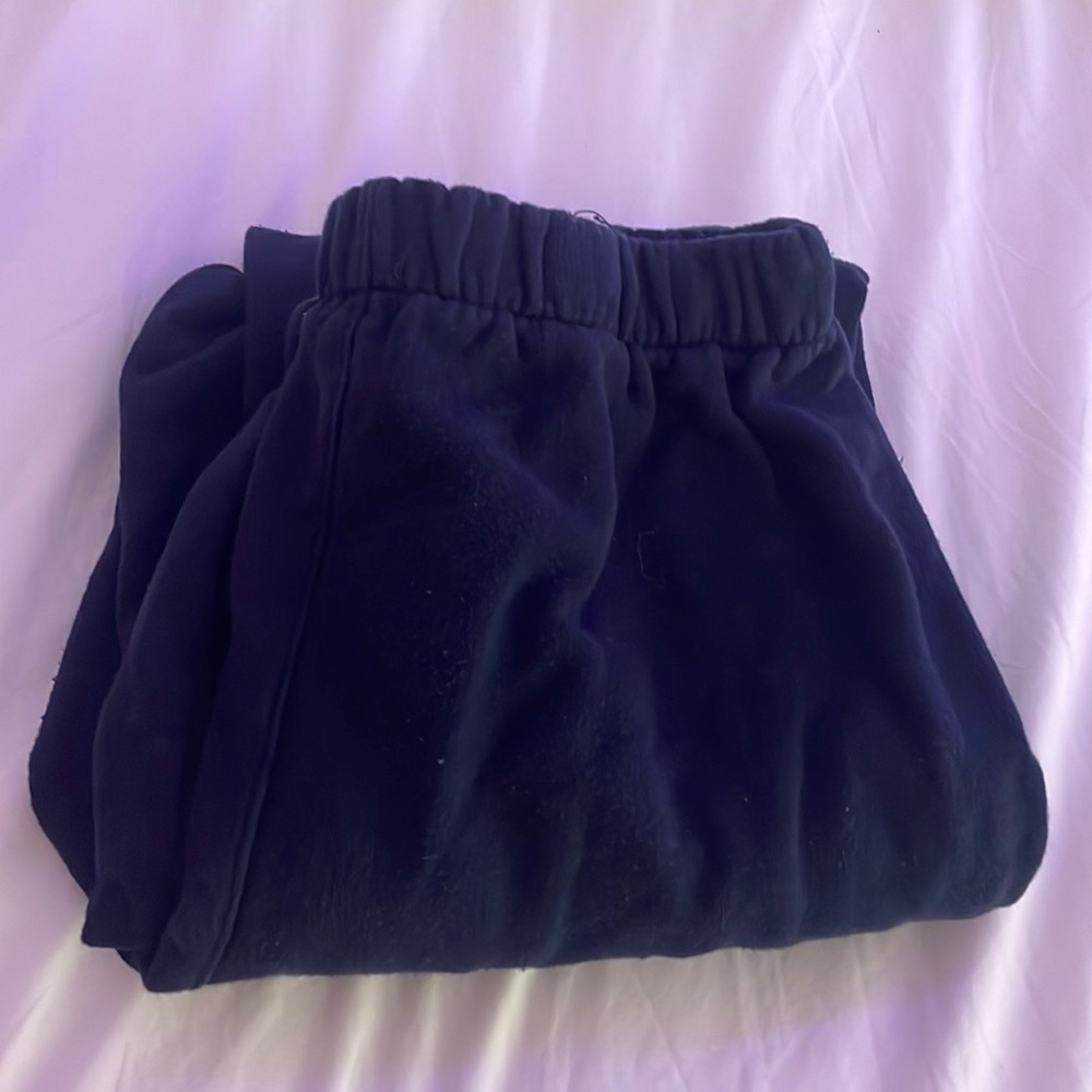 Black sweatpants